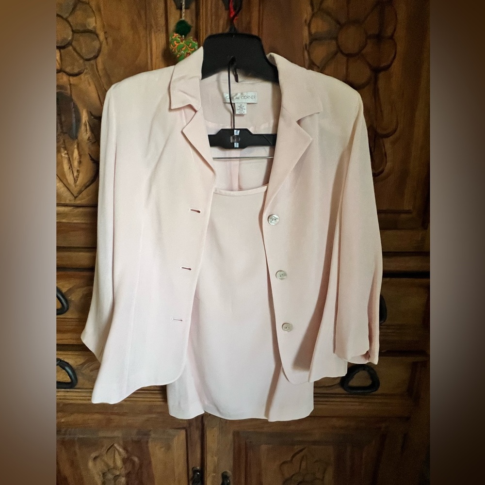 Vintage Causal Corner Suit Jacket 12 Skirt 10 Pale Pink